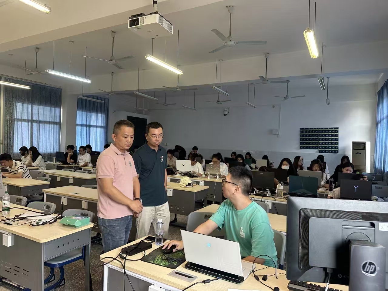 “信”系学生，走访暖心——信息工程系走访仙游校区看望实训学生