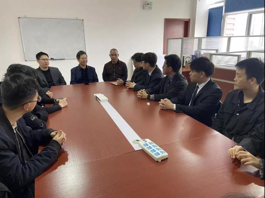 信息工程系领导一行走访国科科技泉州实训基地，看望2019级物联网应用技术专业实训学生