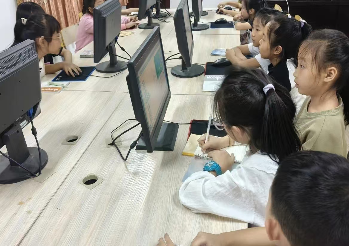 Scratch实践活动|巧设任务情境 点燃思维火花